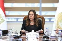 عميد كلية الطب البيطري جامعة بنها تهنئ الدكتورة منال عوض ميخائيل