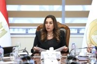 عميد كلية الطب البيطري جامعة بنها تهنئ الدكتورة منال عوض ميخائيل